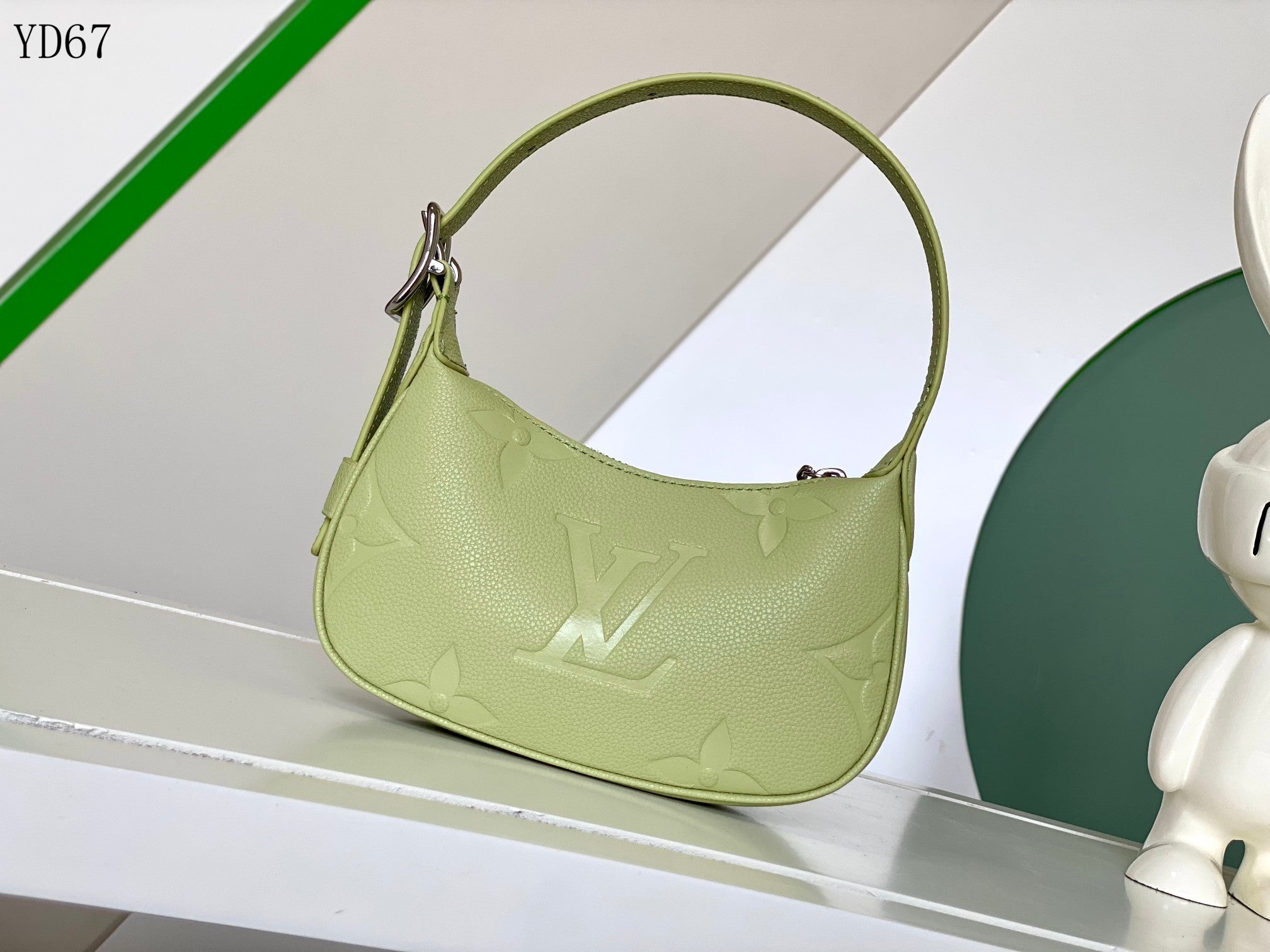 Louis Vuitton Monogram Empreinte Green Shoulder Bag 20Cm M82391