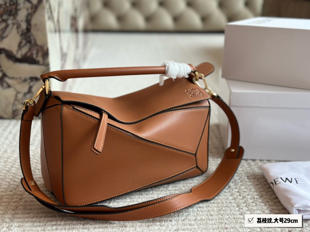 High Quality LOEWE Puzzle Edge Big textured-leather shoulder bag - cnluxepick