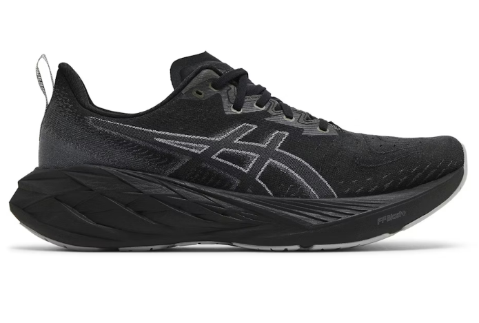 ASICS Novablast 4 Black Graphite Grey 1011B693-002