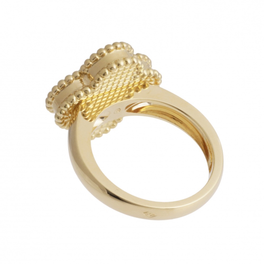 Van Cleef & Arpels Vintage Alhambra Ring 18K Yellow Gold ARA41000