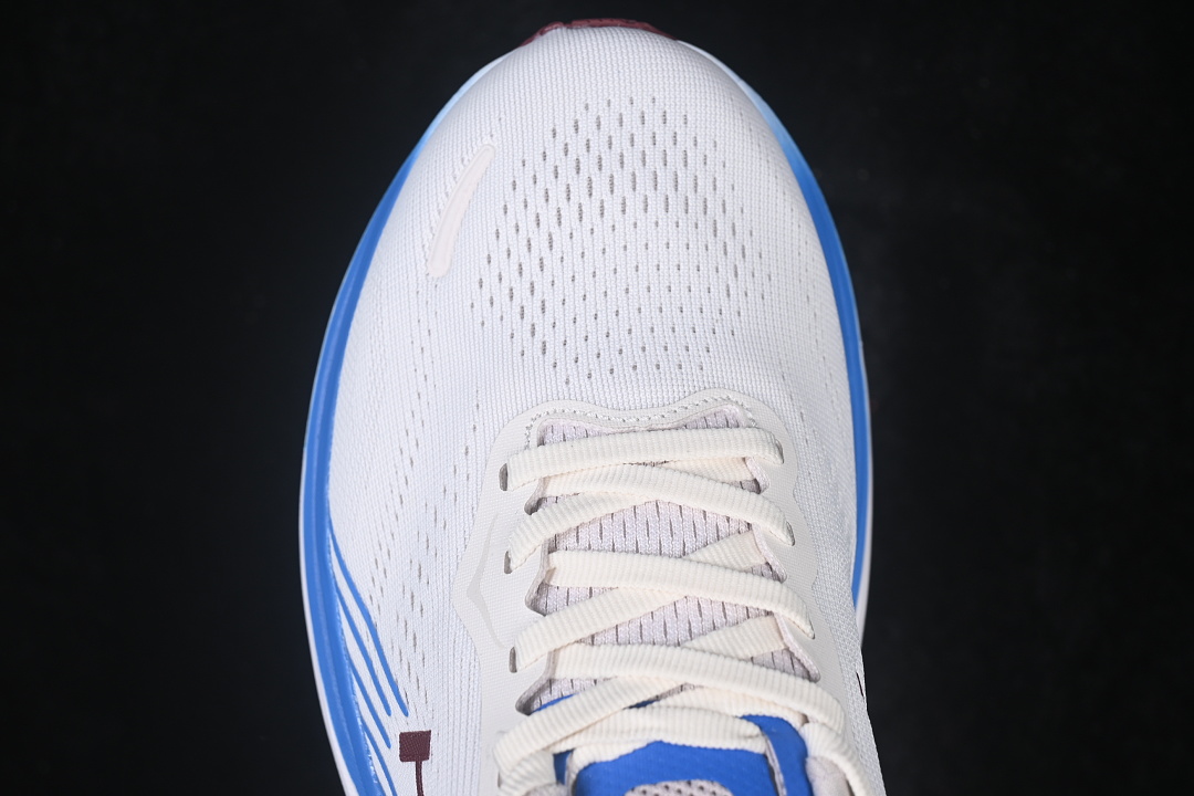 HOKA One One Clifton 11 Running Shoes