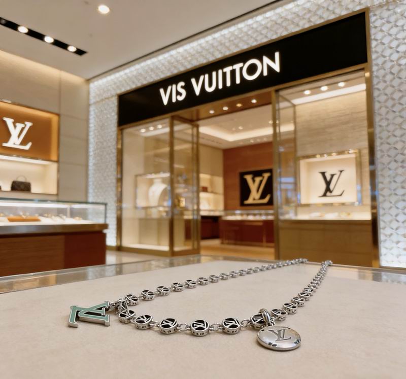 【2026新作】ルイヴィトンコピー  LV ネックレス モノグラム フラワー 人気 メンズ アクセサリー