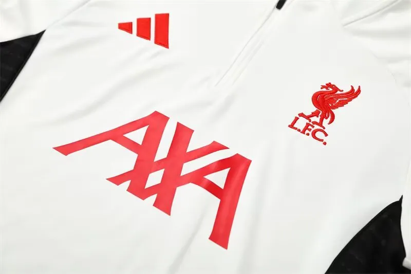 Liverpool Survêtement / Training 2025 2026€39.99