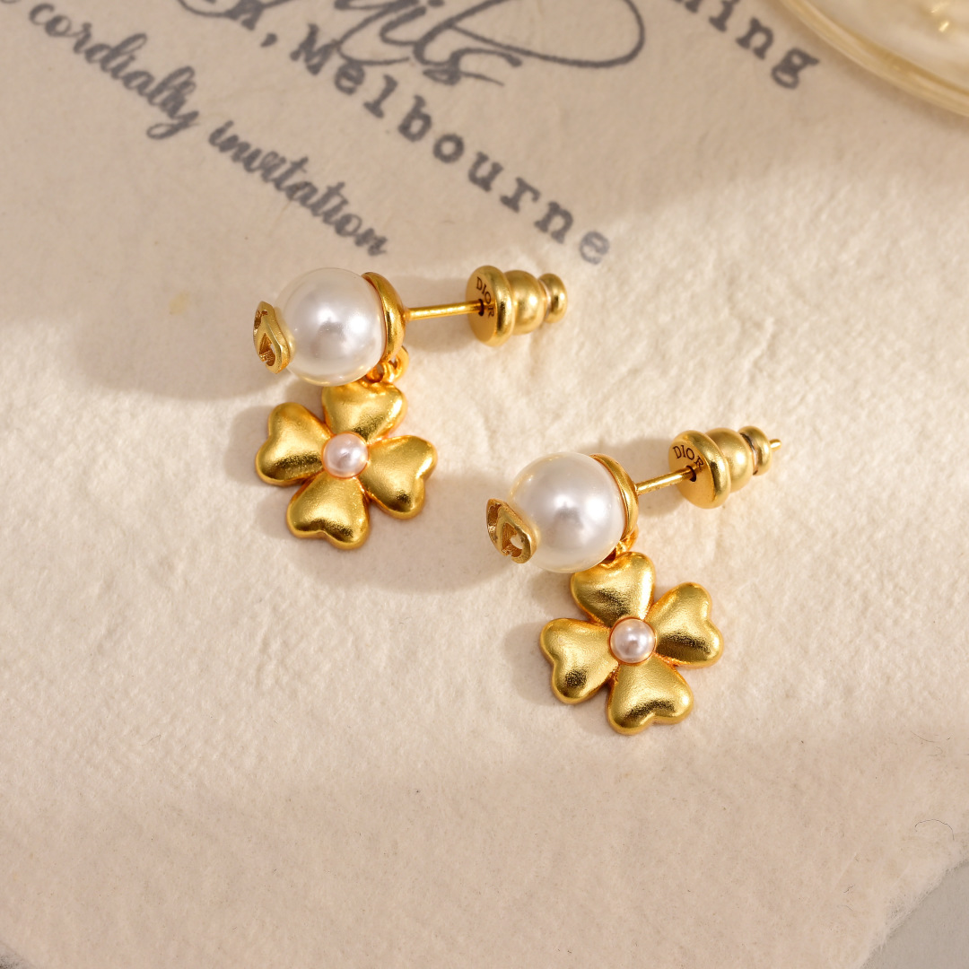 Dior Four-Leaf Clover Earrings - cnluxepick