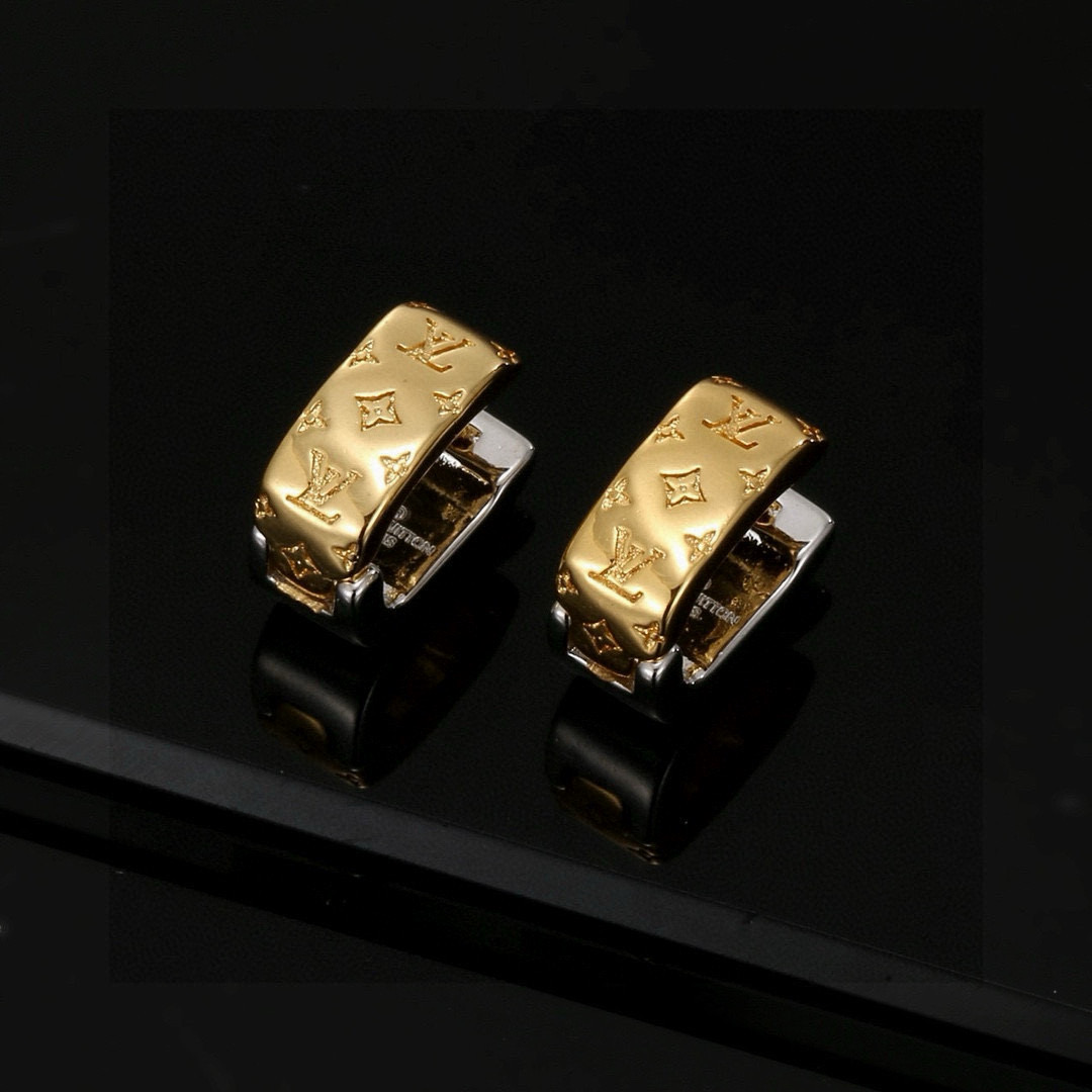 LV Four-Leaf Clover Hollow Twist Earrings - cnluxepick