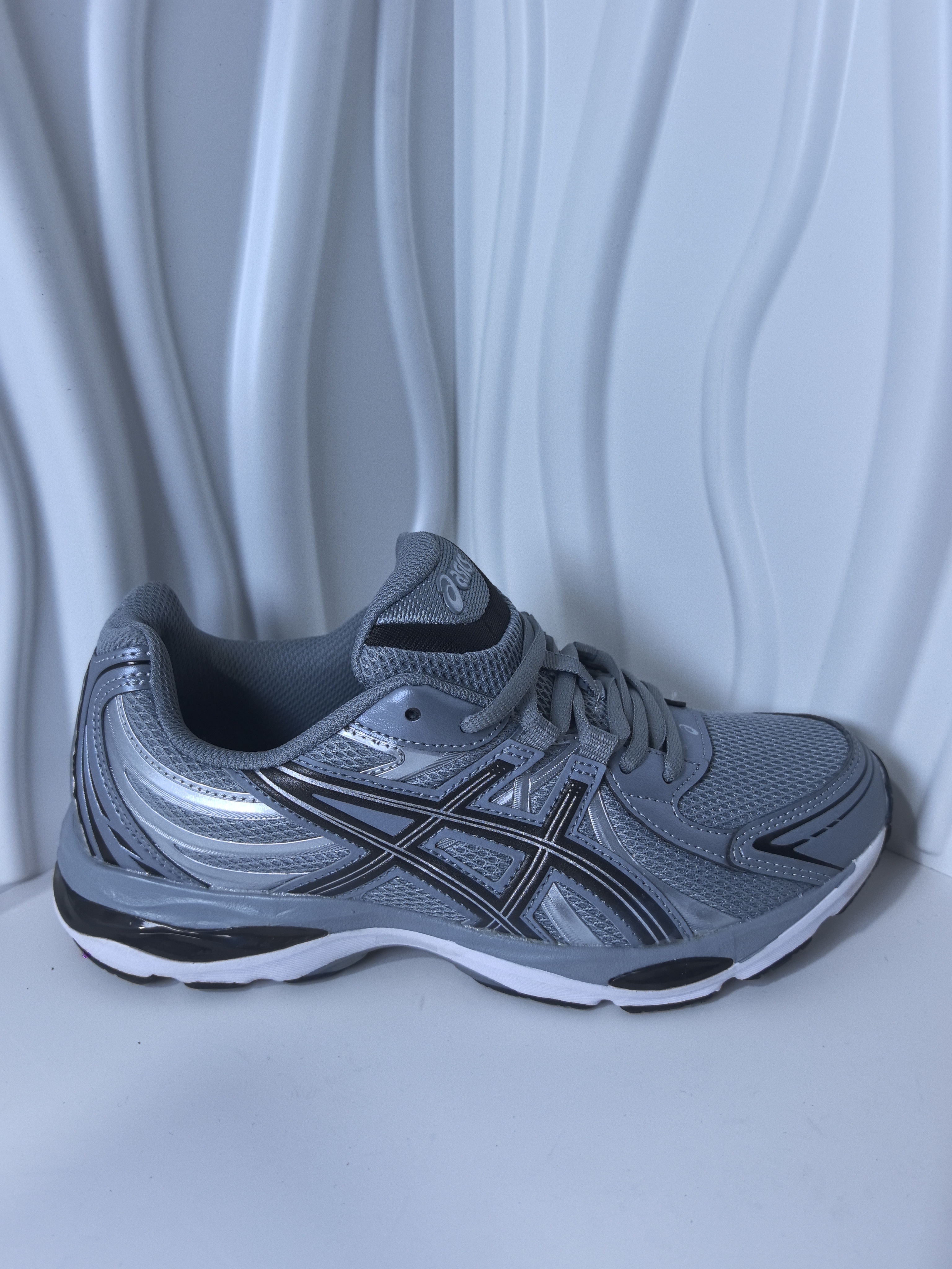ASICS Gel-Sekiran Silver Gray