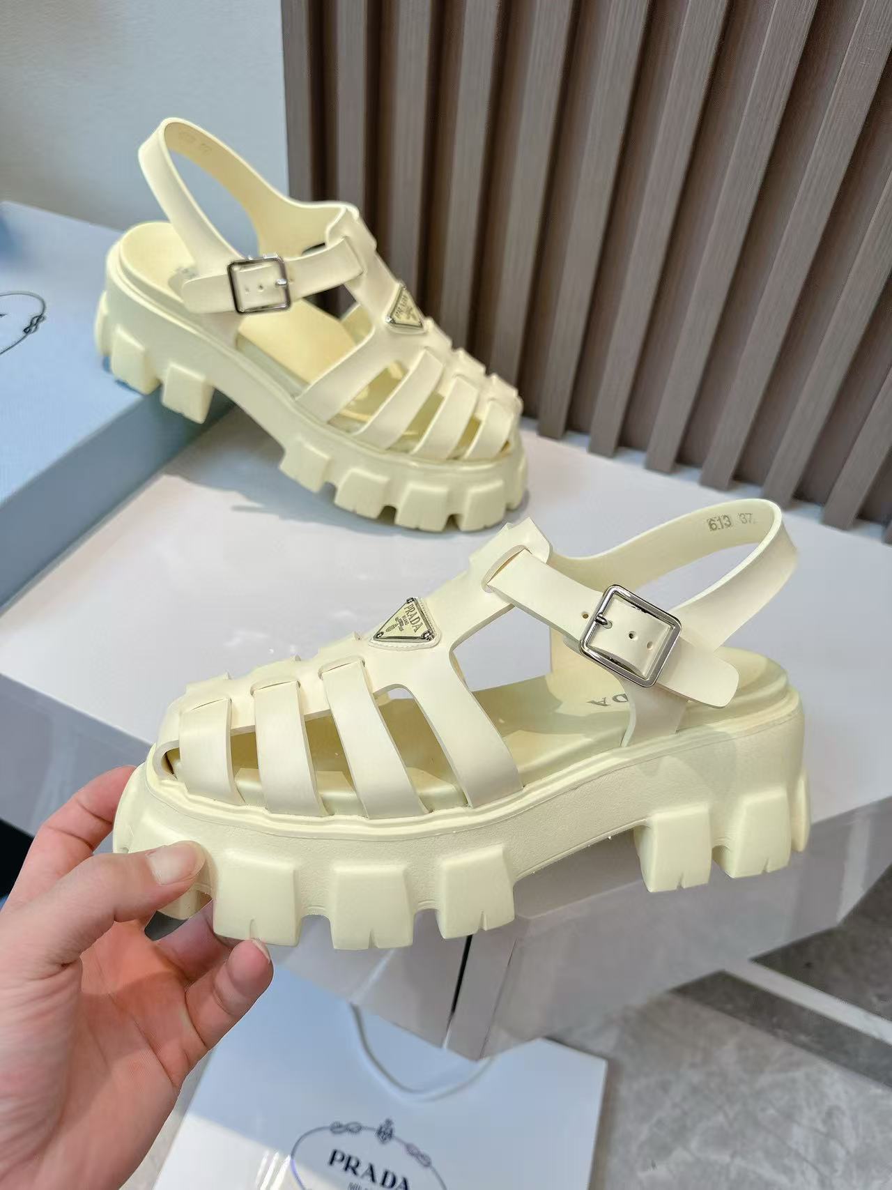 PRADA Spring Summer Roman woven sandals - cnluxepick