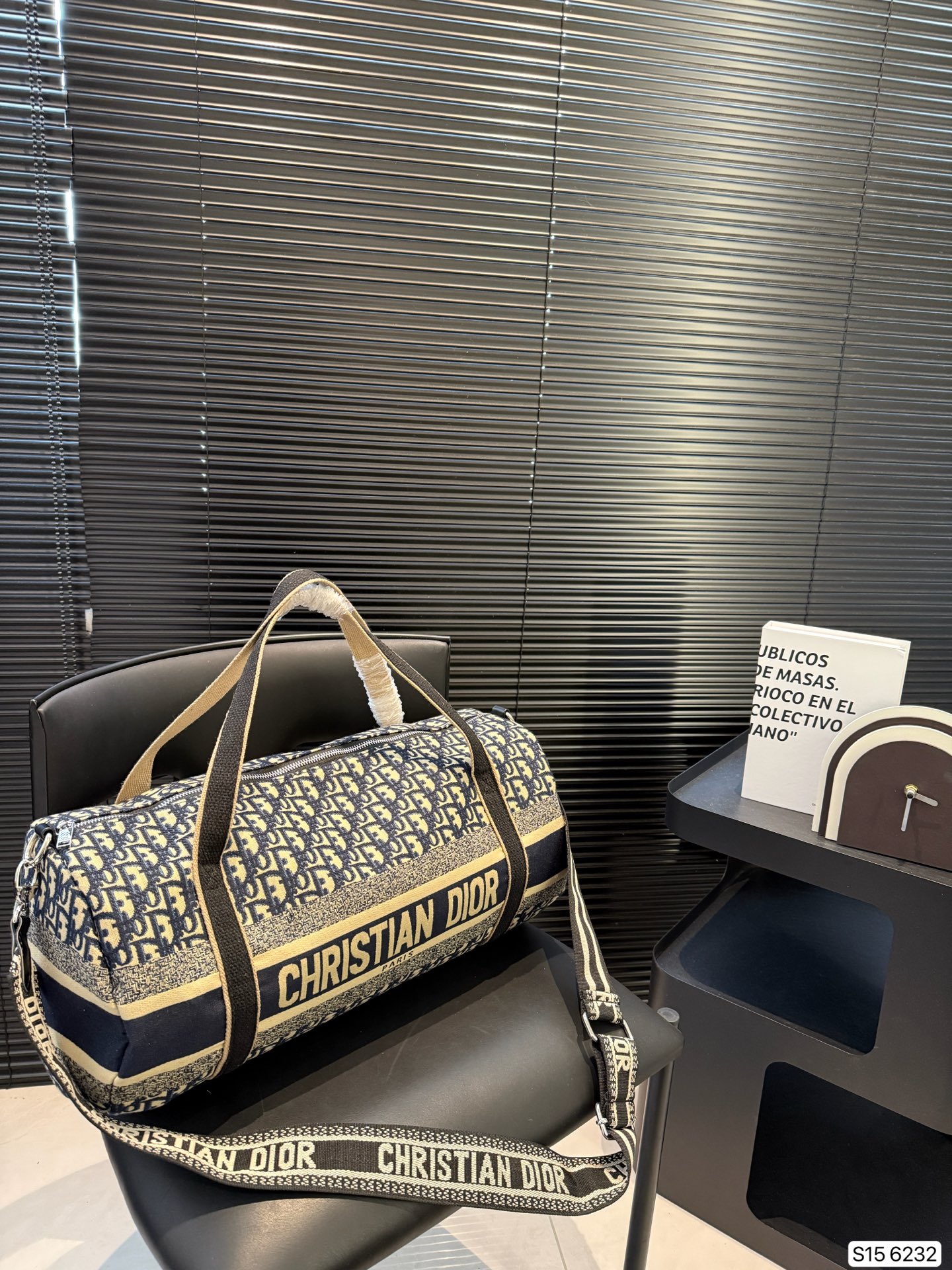 Dior travel bag is fashionable and simple - cnluxepick