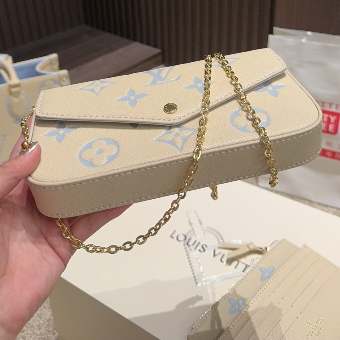 Louis Vuitton F Licie Pochette Bag Candy Blue 21Cm M83025