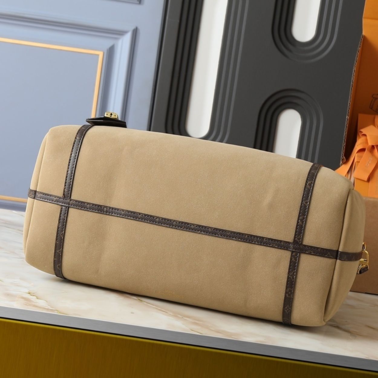 Louis Vuitton GM Express Travel Hazelnut 17.7 Inches M26451