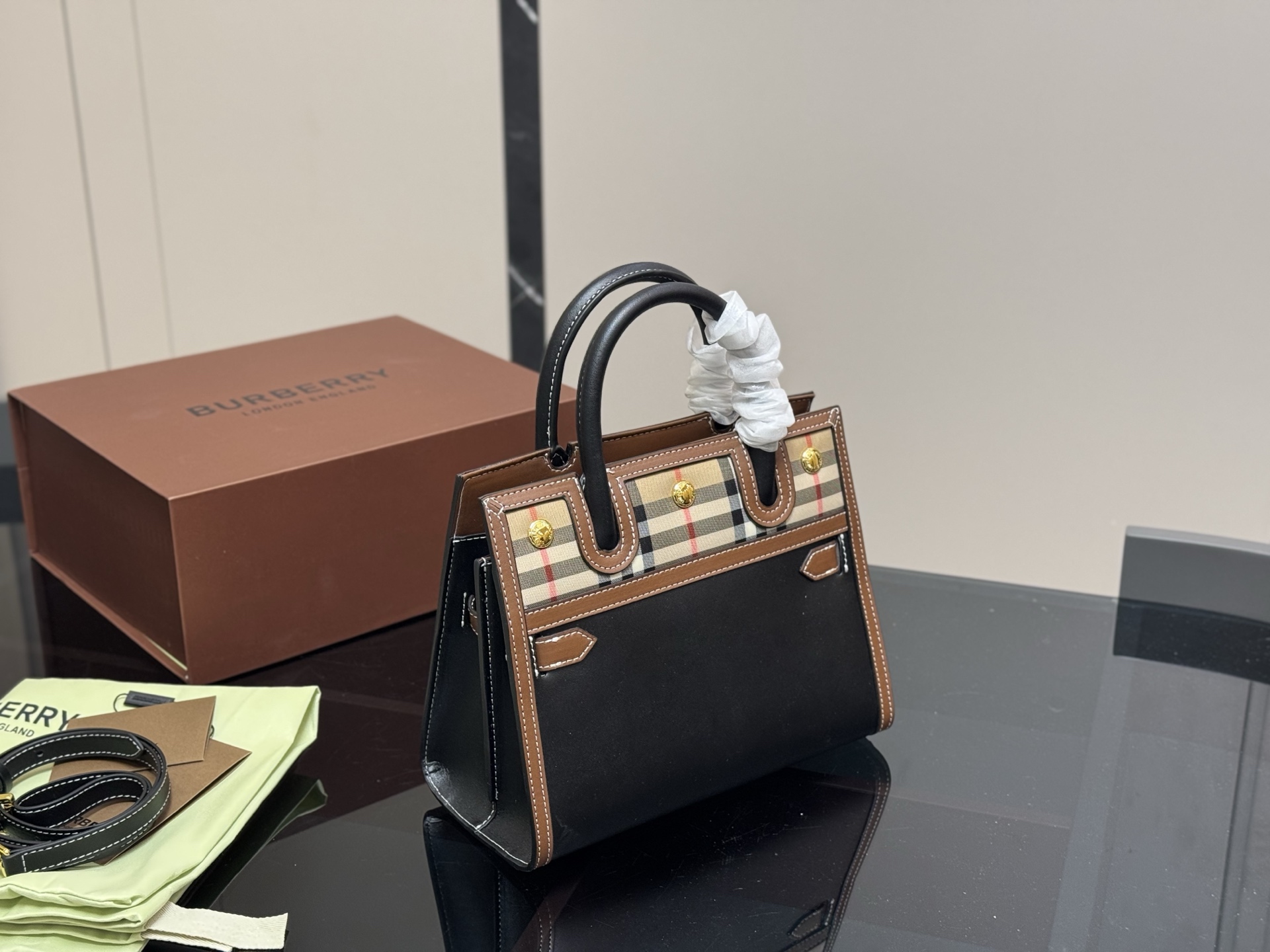 Burberry Frances patchwork bag - cnluxepick