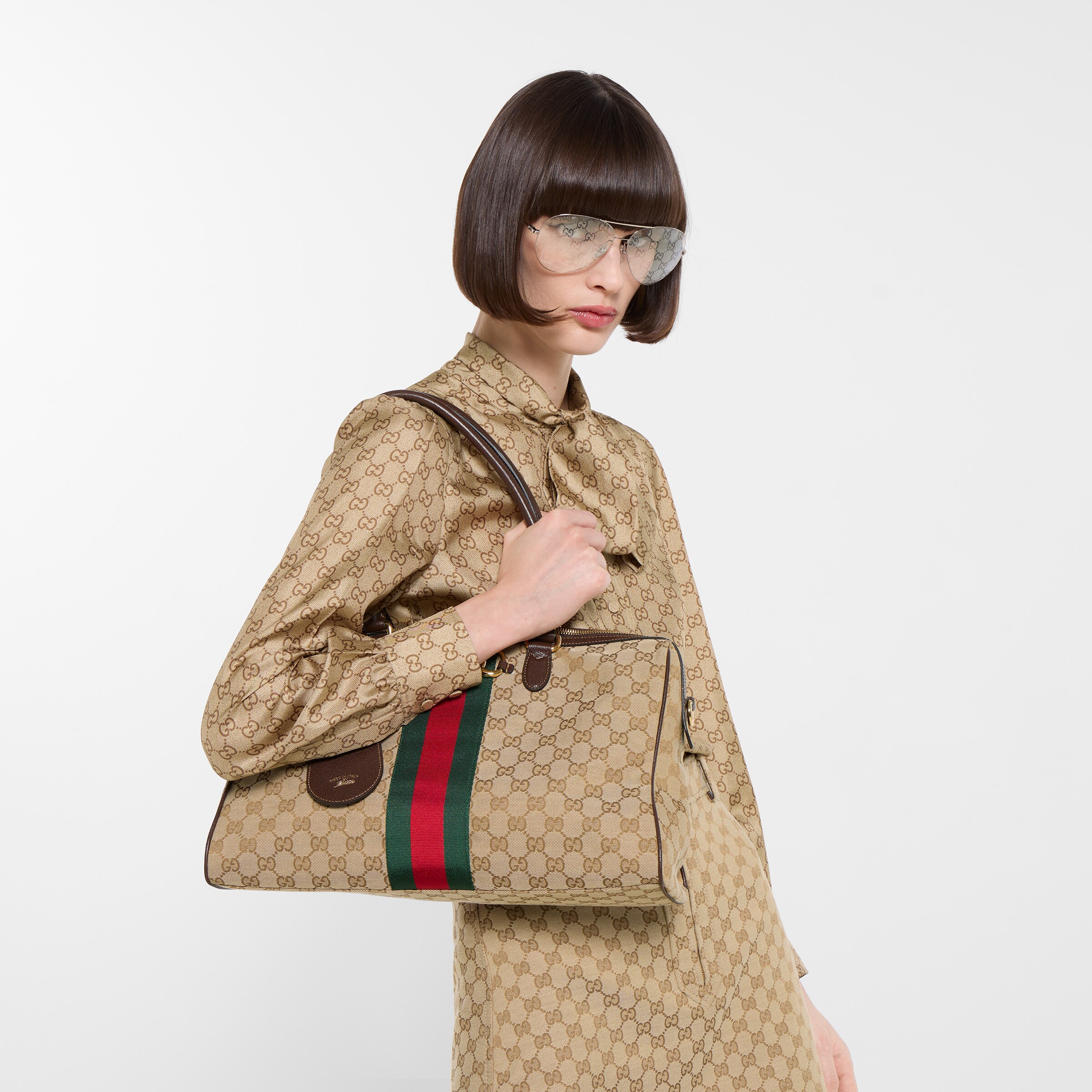 BAG（38.5 X 22 X 13 CM)