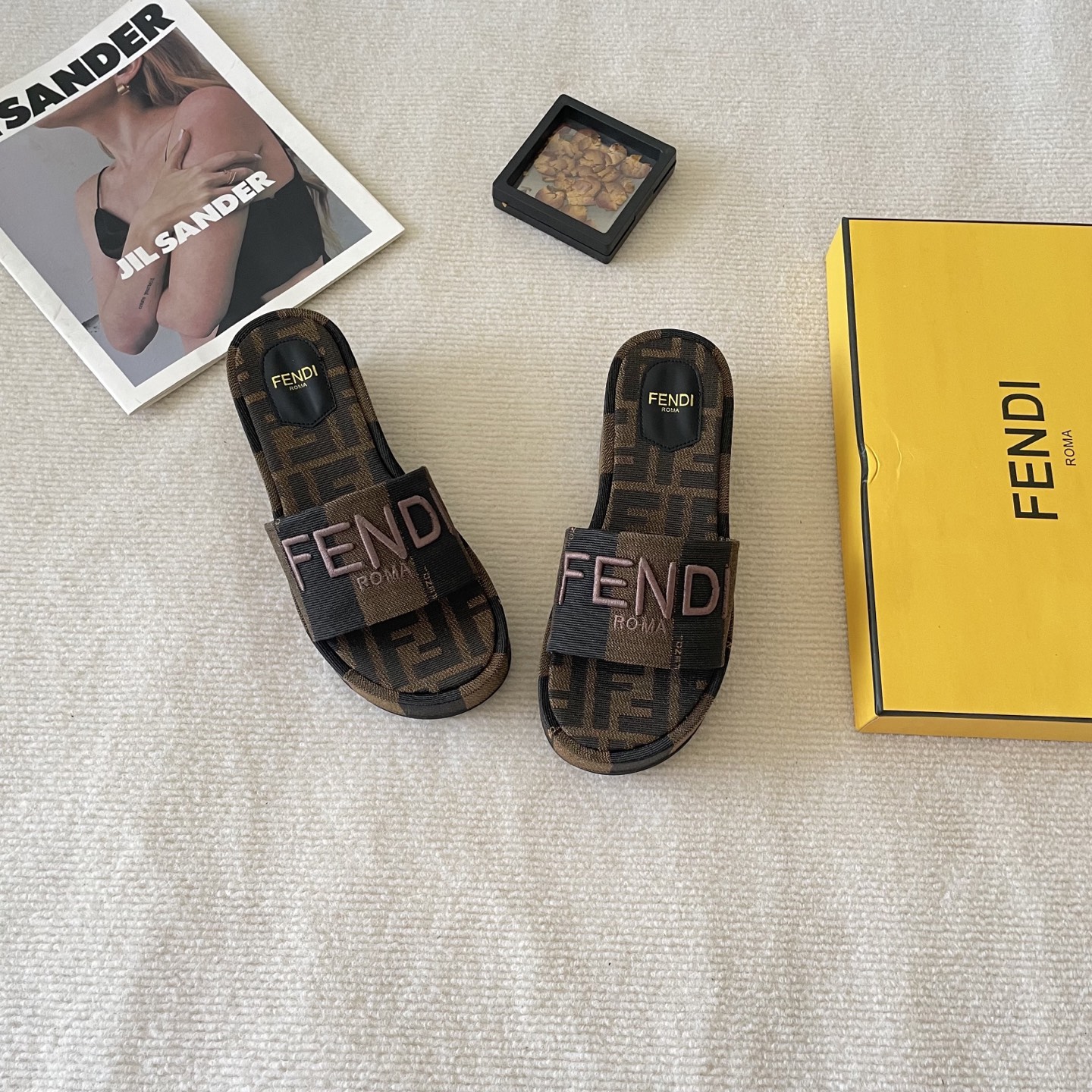 Fendi Early Summer FF Platform Slippers - cnluxepick