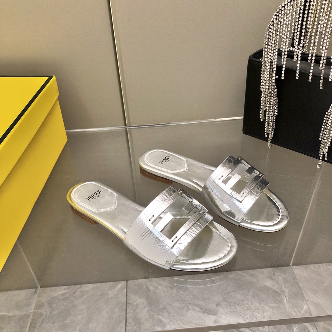 Fendi Baguette Silver Nappa Leather Slides 8R8136Ai16F0Ge7