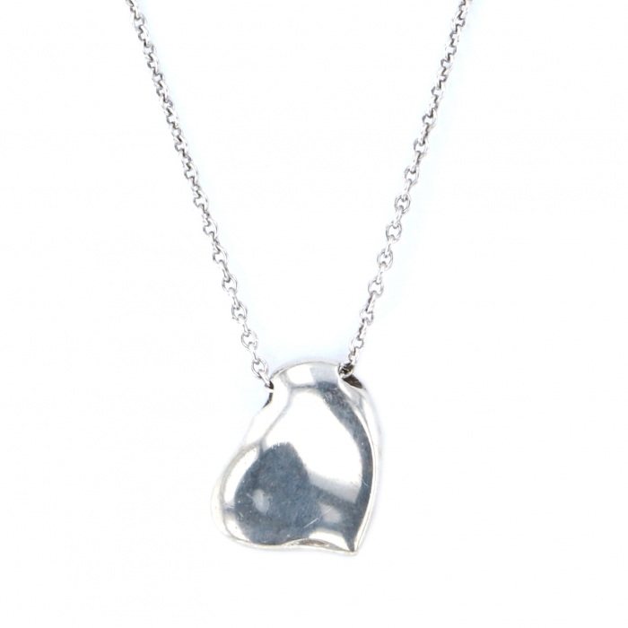 Tiffany & Co. Tiffany Silver Heart En Necklace Sterling Silver