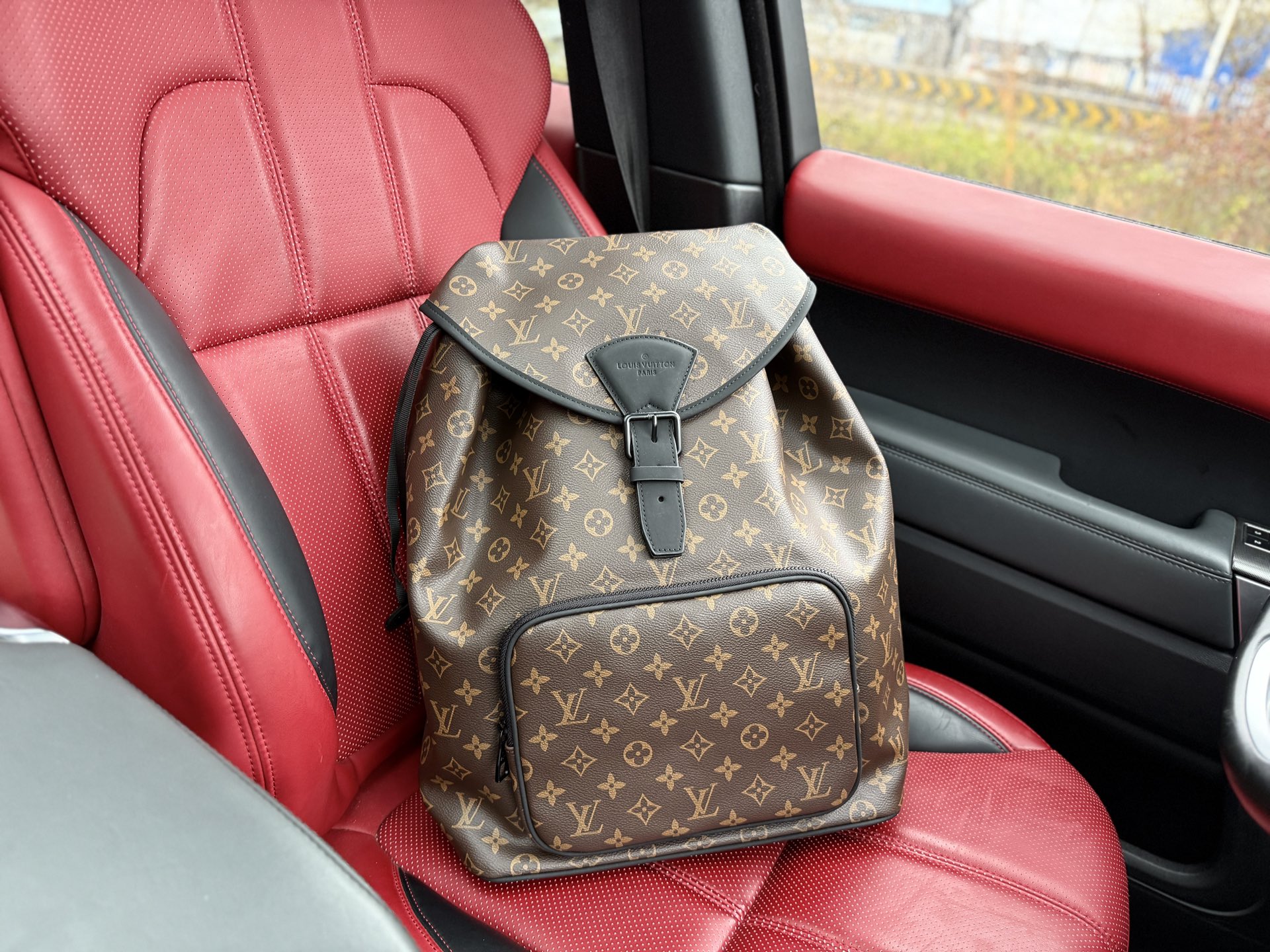LV backpack full body presbyopia - cnluxepick