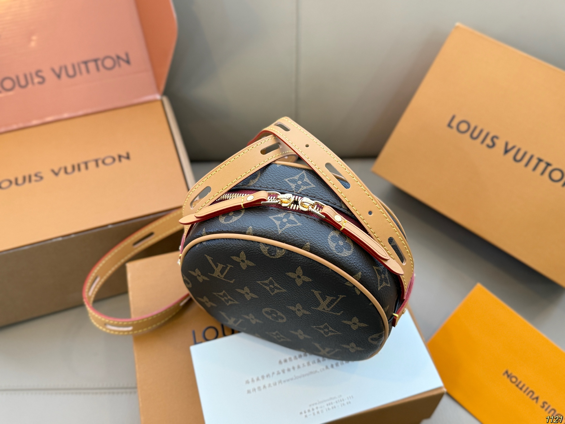 LV small round bag - cnluxepick