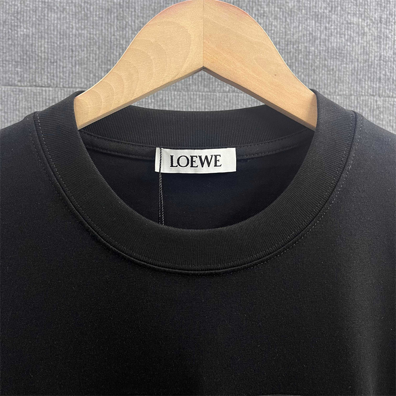 圧倒的な存在感 2026春夏 LOEWE ｔシャツ ロエベ  コピー 手触りが柔らい逸品