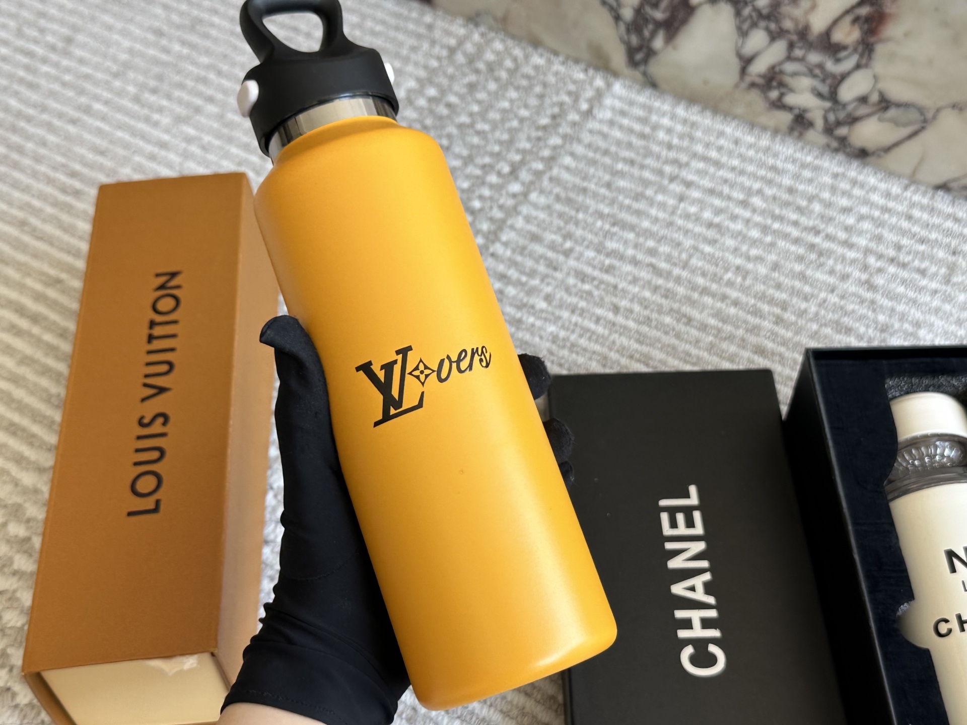 LV water cup - cnluxepick