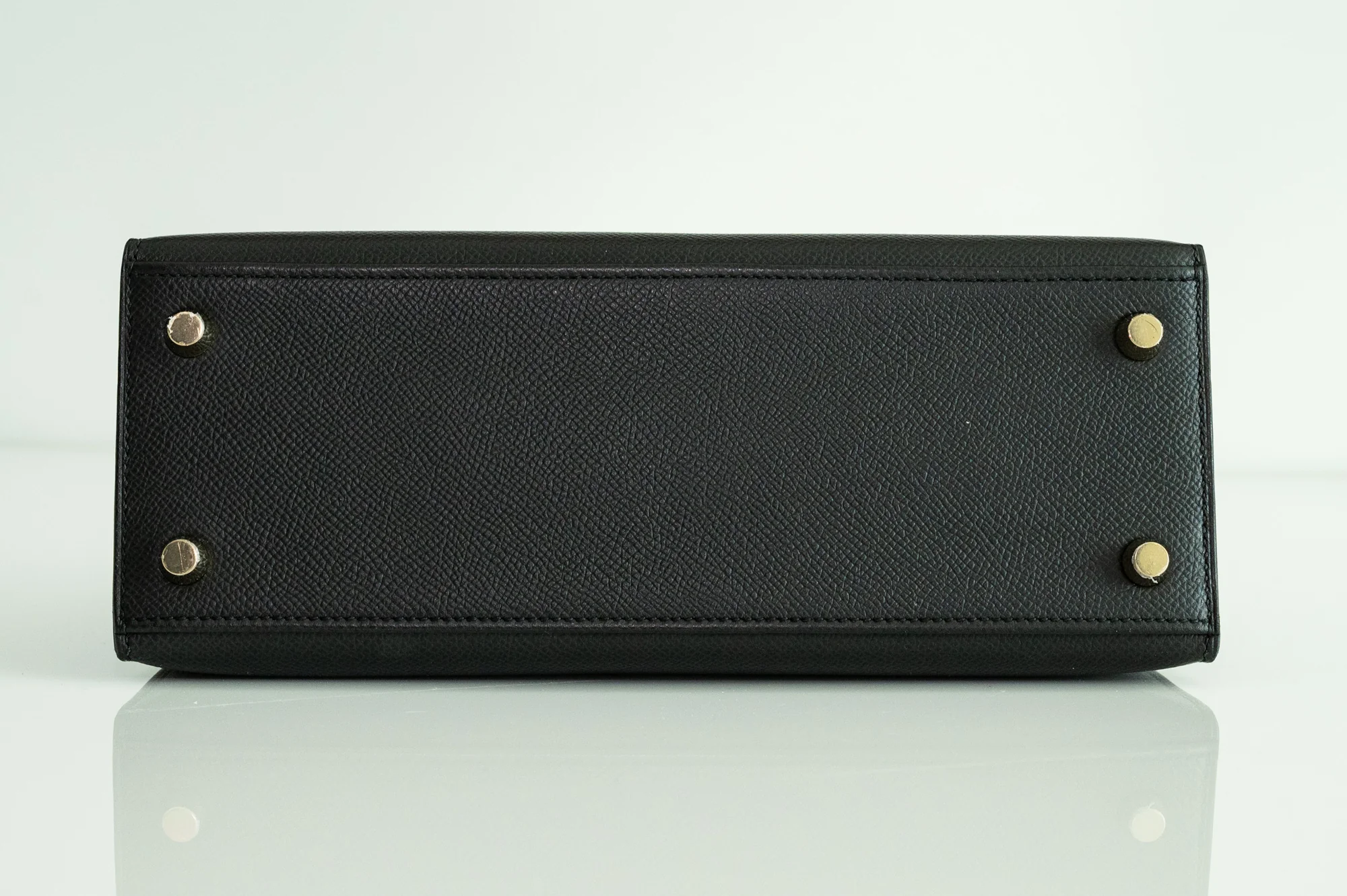 Hermès Kelly 25 Sellier Noir Epsom Gold Hardware
