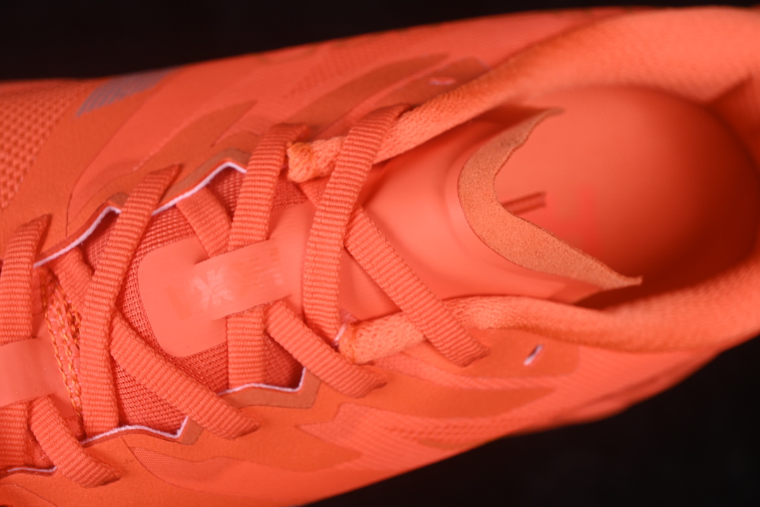 HOKA One One Speedgoat 7