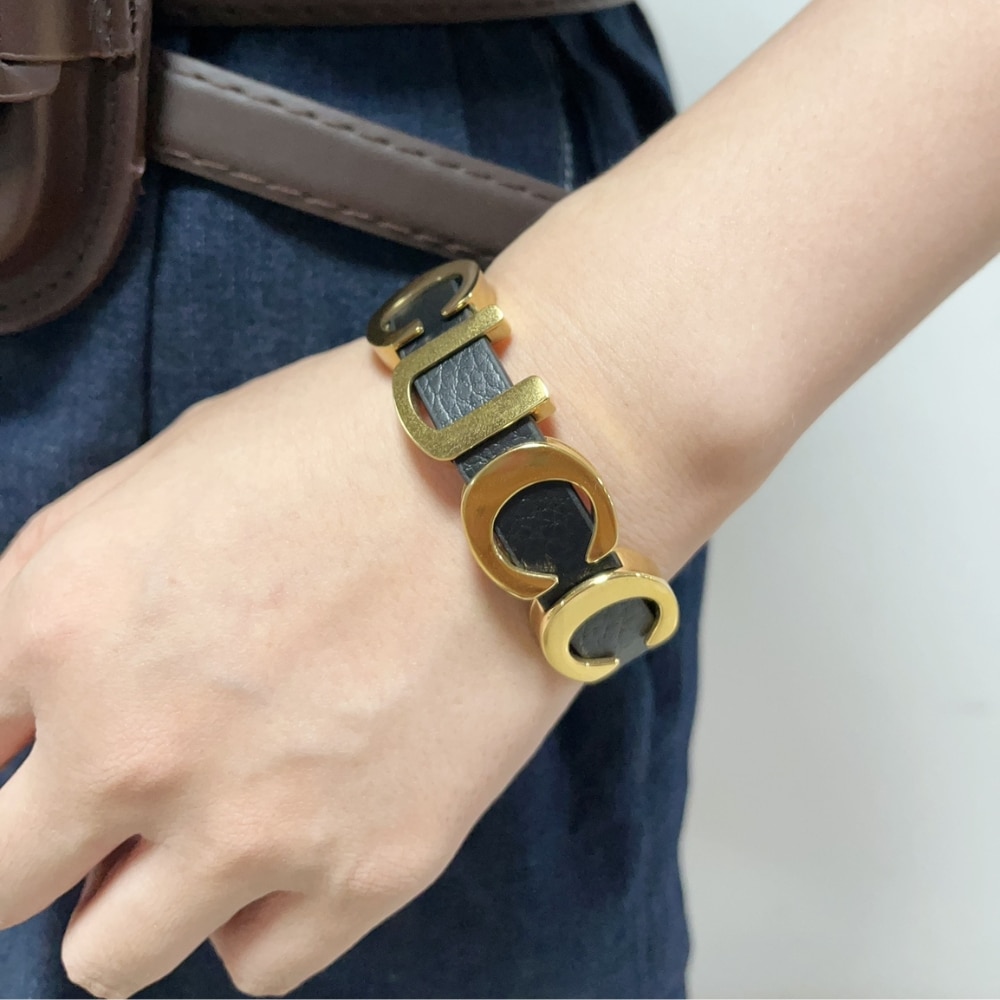 Gucci Leather Bracelet With Gucci Script