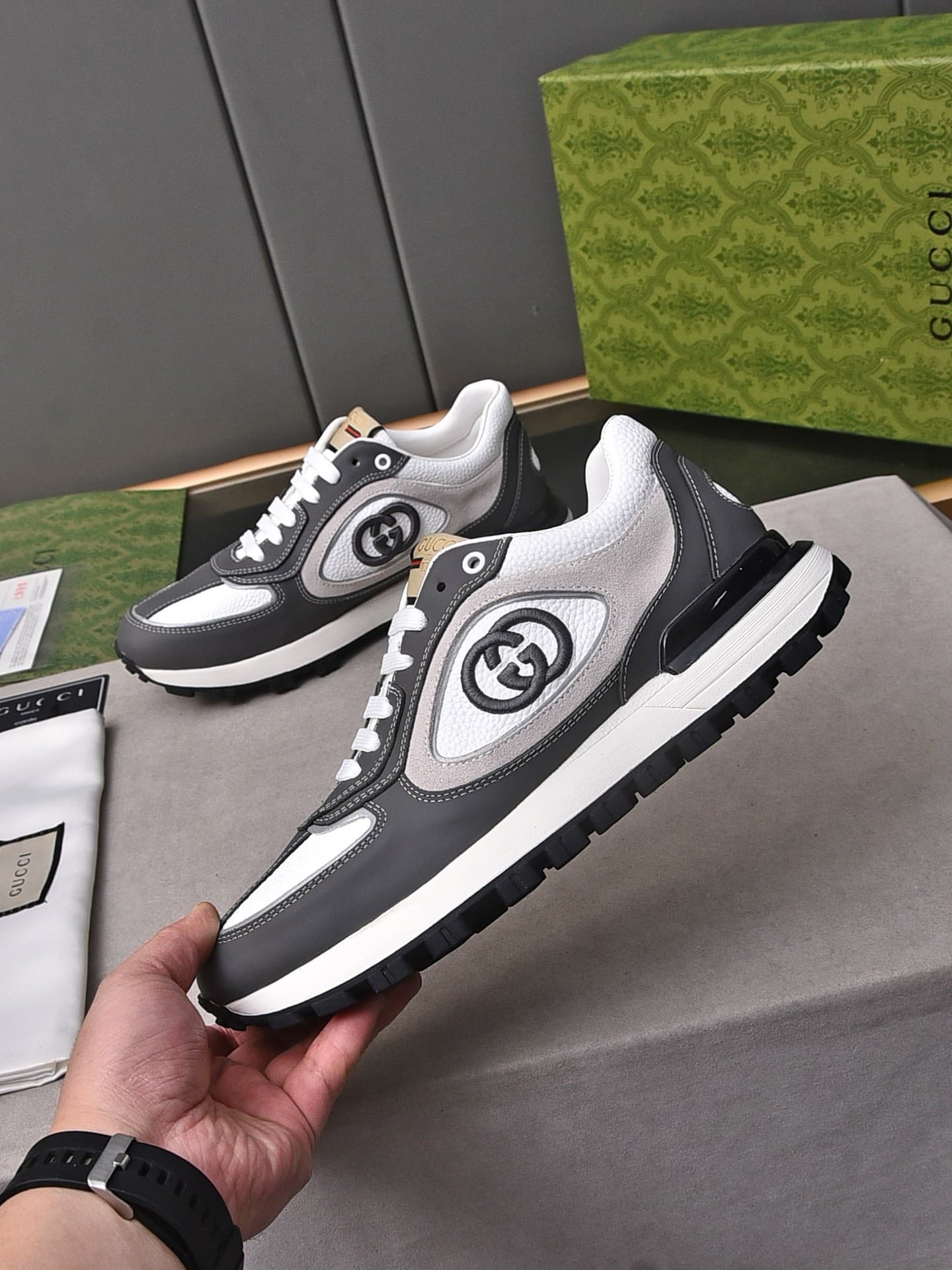 Gucci Double G Men’S Run Sneaker Gray
