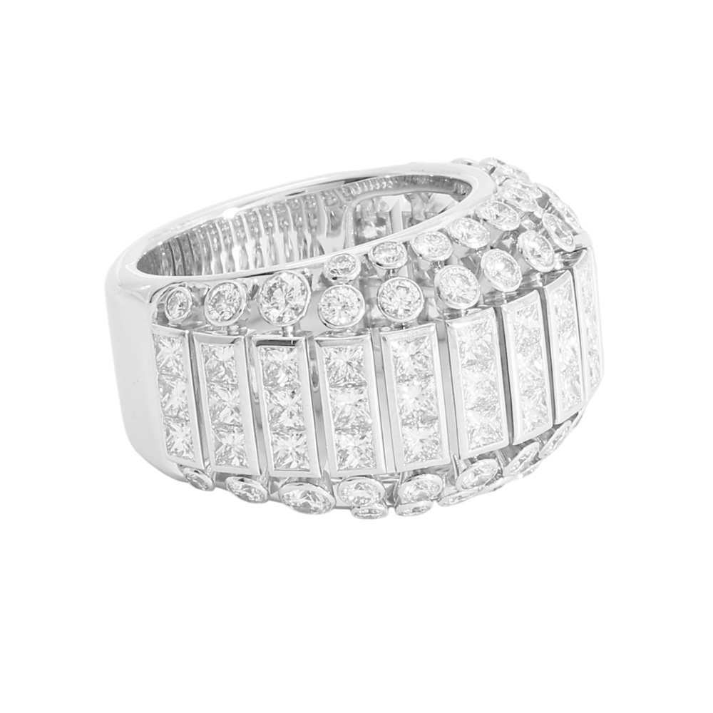 Cartier Couronne Princess Cut Diamond 18k White Gold Ring N4206600