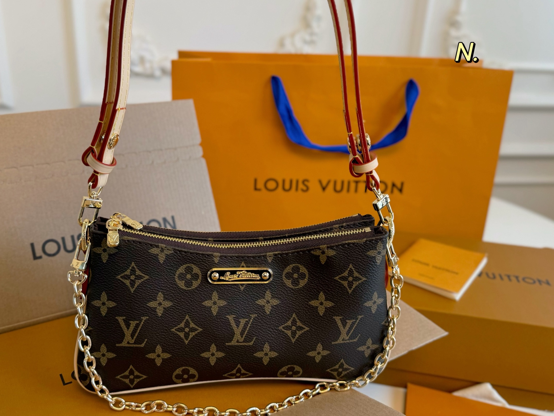 LV denim Liv pochette chain underarm bag - cnluxepick