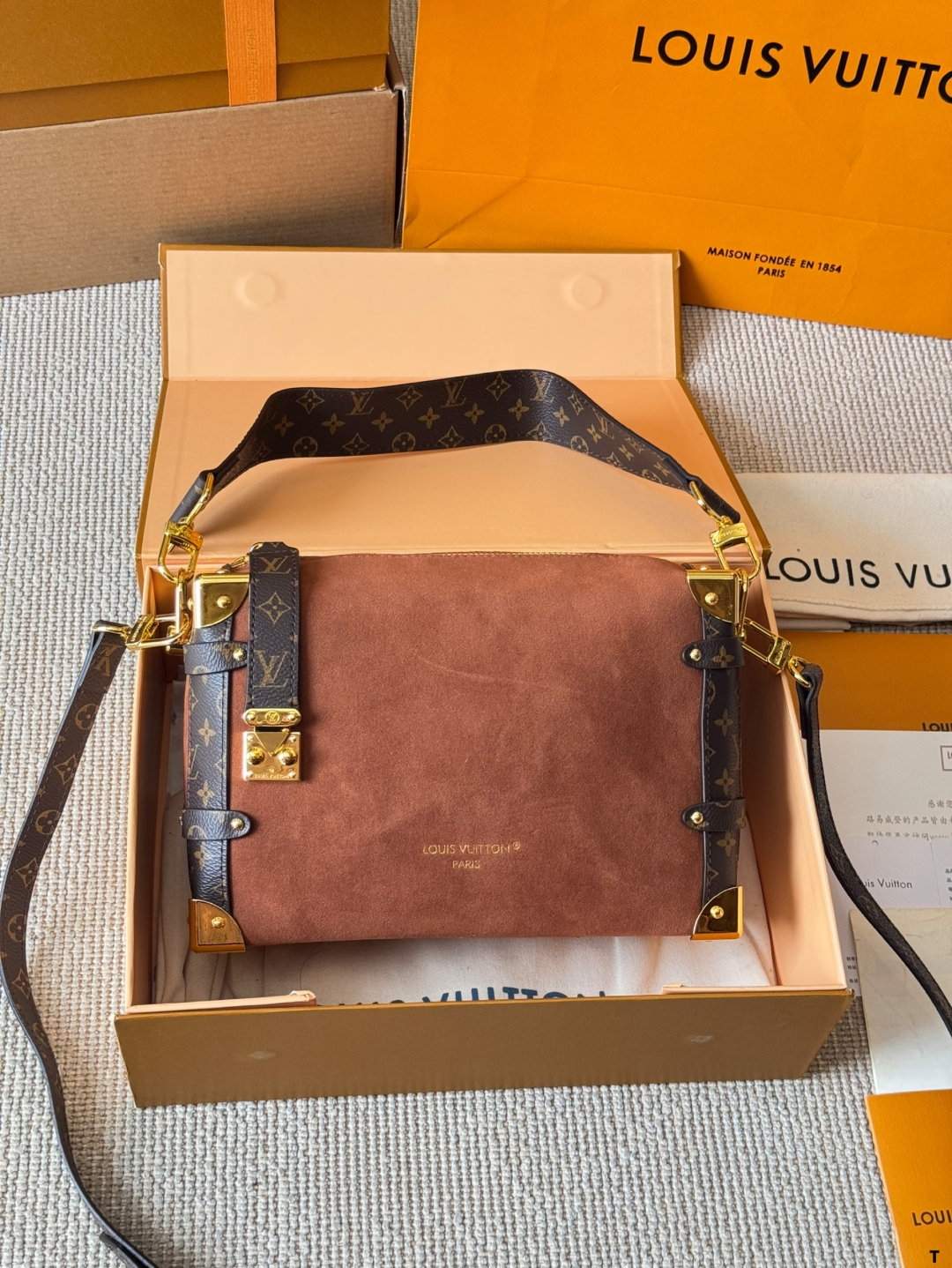 LV Flight Mode Box Bag - cnluxepick