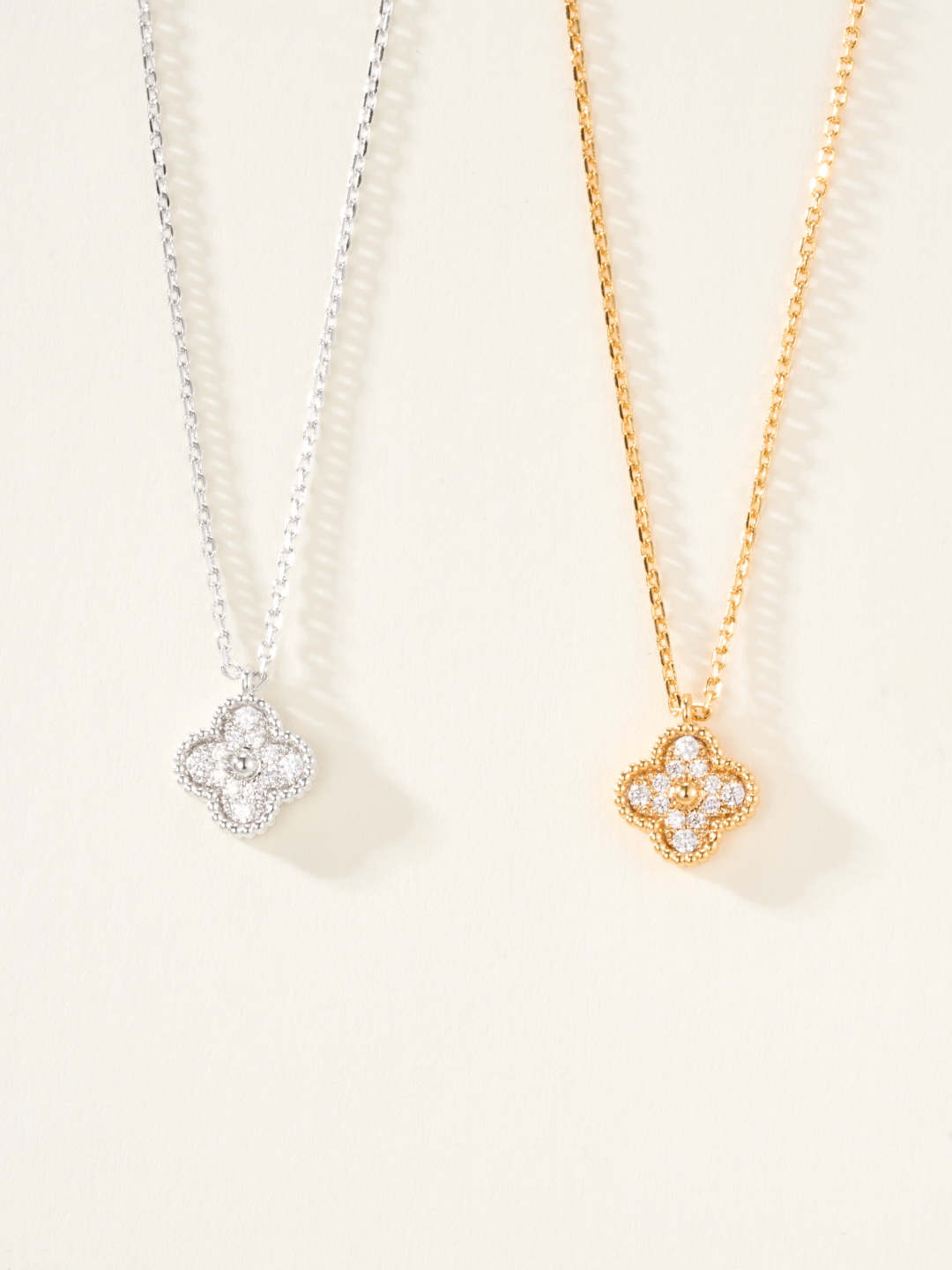 Van Cleef & Arpels Mini Four-Leaf Clover Necklace - cnluxepick
