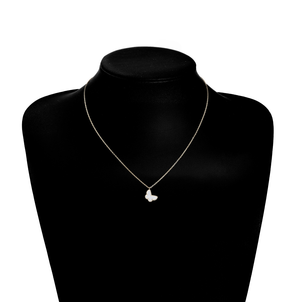 Van Cleef & Arpels Sweet Papillon Necklace 18K Yellow Gold Mother of Pearl VCARF69300