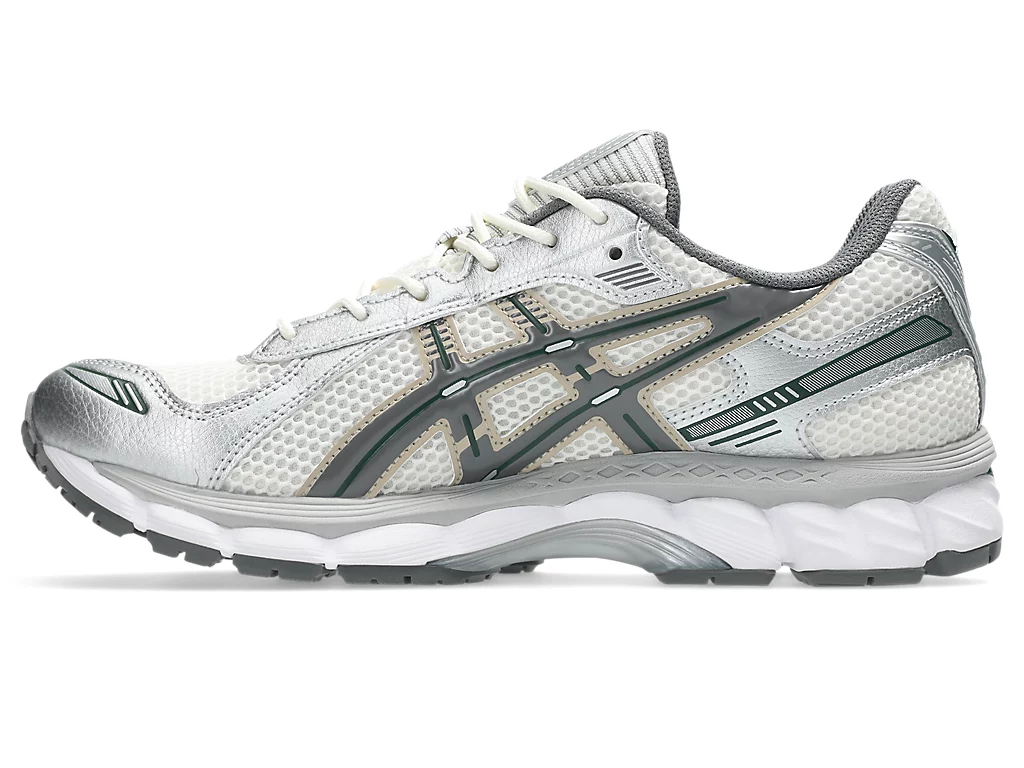 ASICS GEL-KAYANO 12.1 Running Shoes. Cream/Carbon 1203A759-105