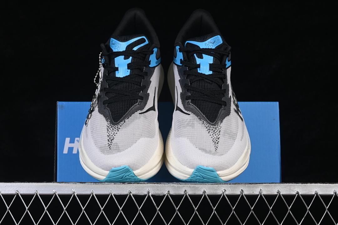 HOKA One One Rocket X 3