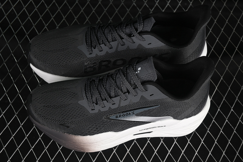Brooks Hyperion Max 2 Running Shoes