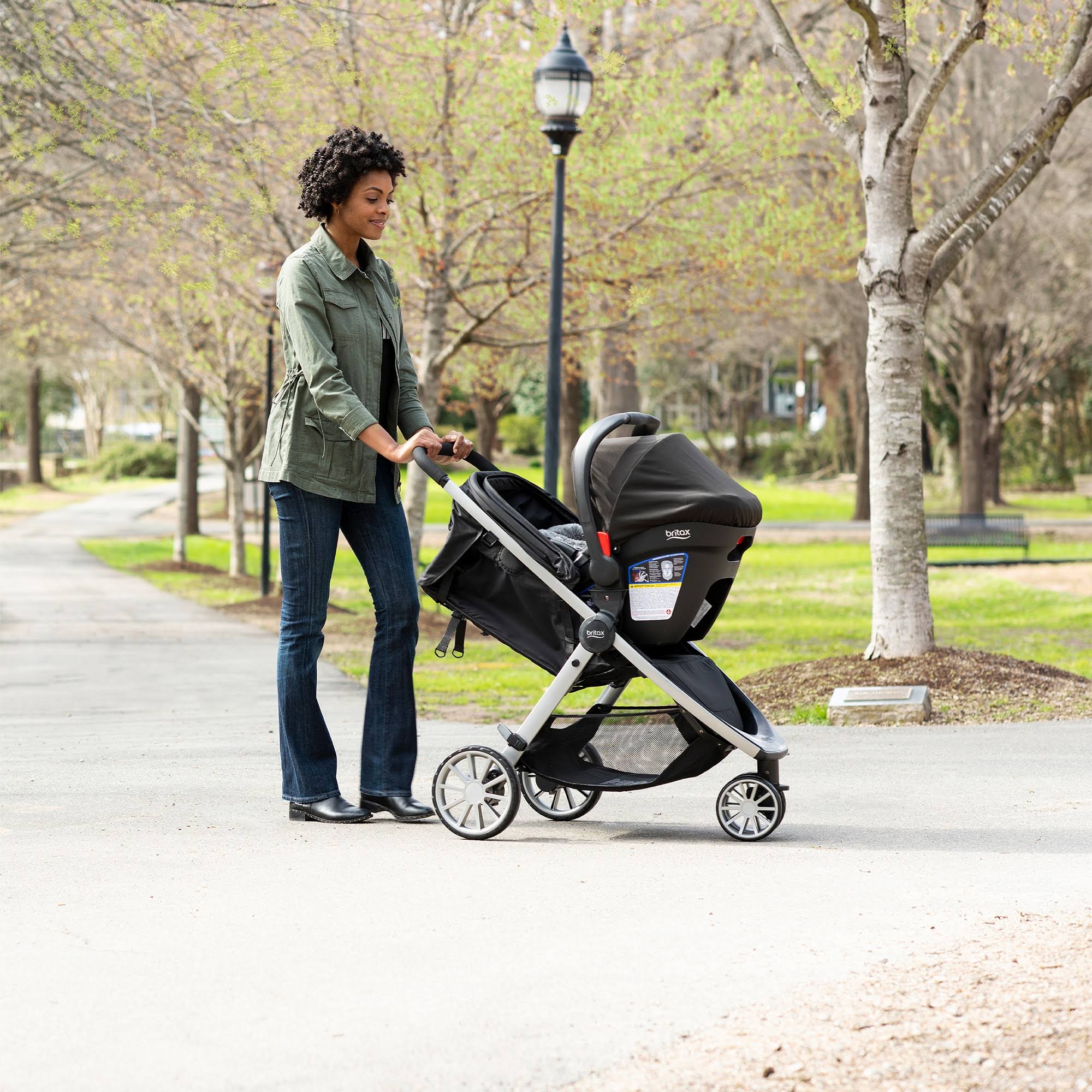 Britax B-Lively u0026 B-Safe Ultra Travel System - Noir