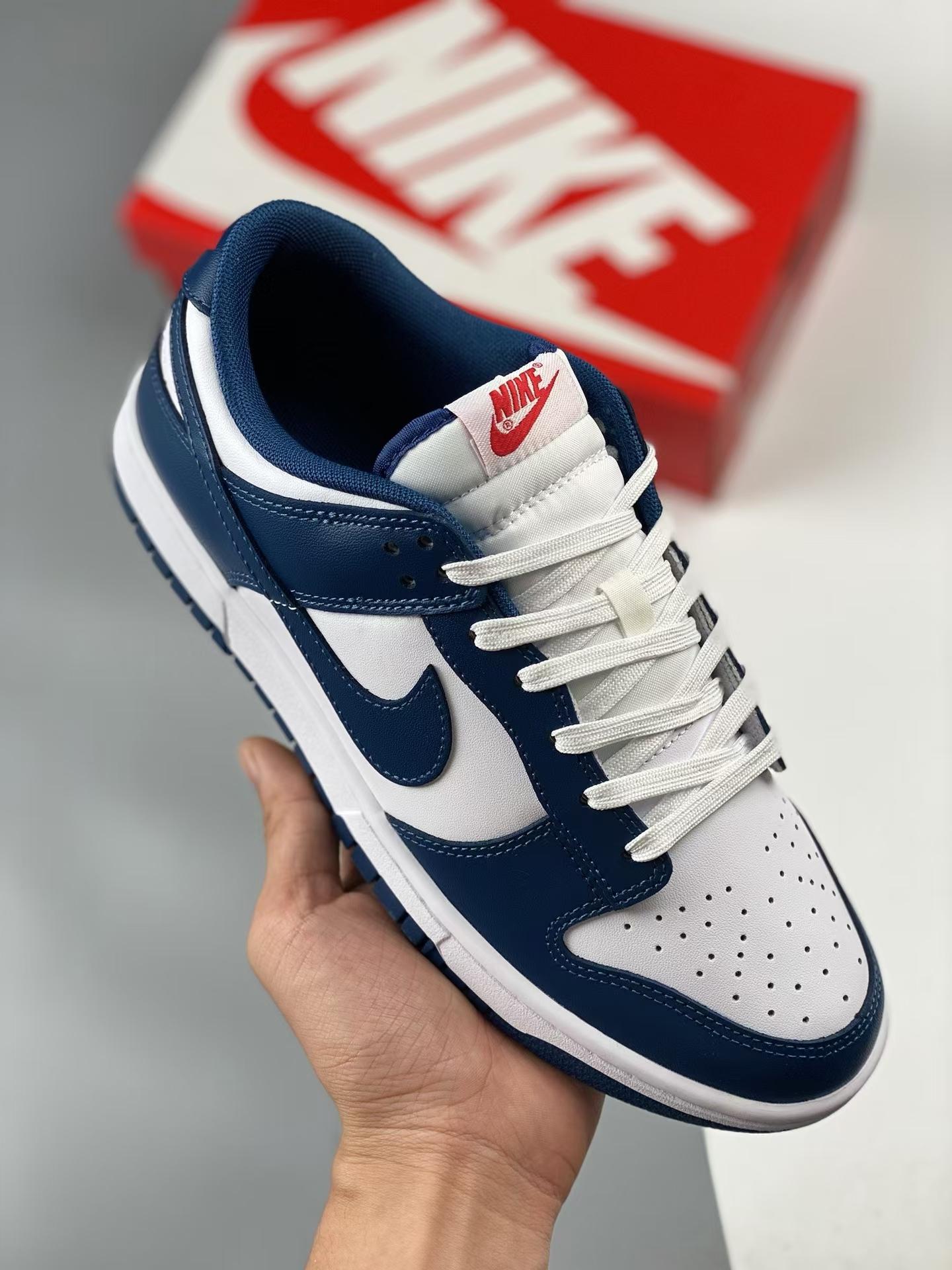 Nike dunk low sneakers - cnluxepick