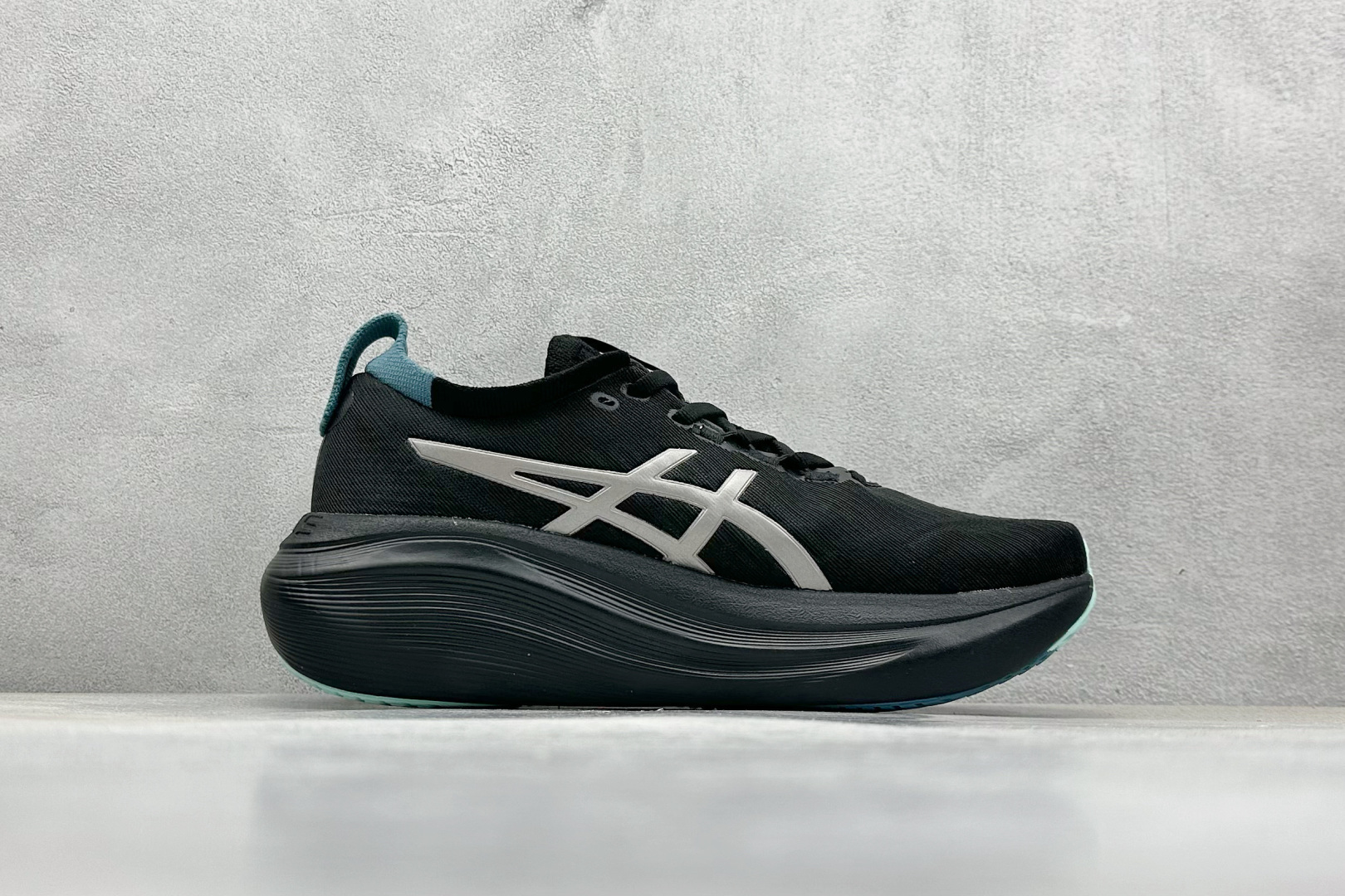 ASICS Gel Nimbus 27 Black/Blue 1011C093-001