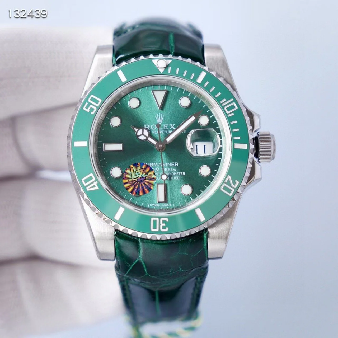 SUBMARINER DATE BLACK DIAL LEATHER STRAP