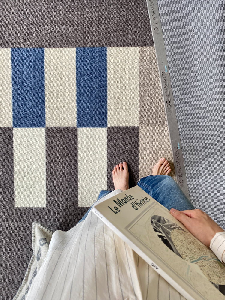 CP072 - New Zealand Wool! HERM@S Berlin Apartment / Vintage Warm Brownish-Gray Blue Patchwork Striped Carpet
