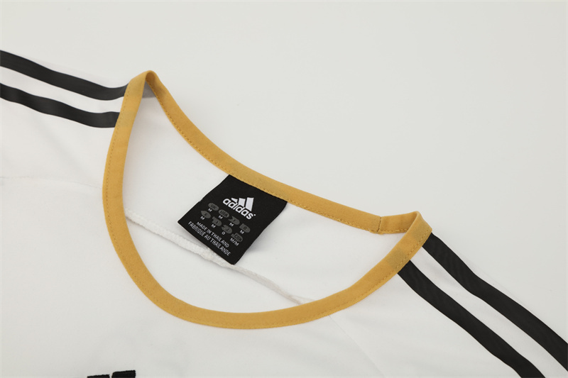 2006/07 Real Madrid Retro Short Sleeves Training Jersey - White 3