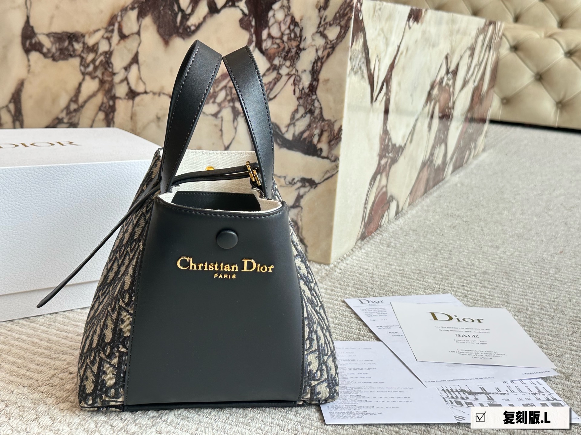Dior's new signature bucket bag - cnluxepick