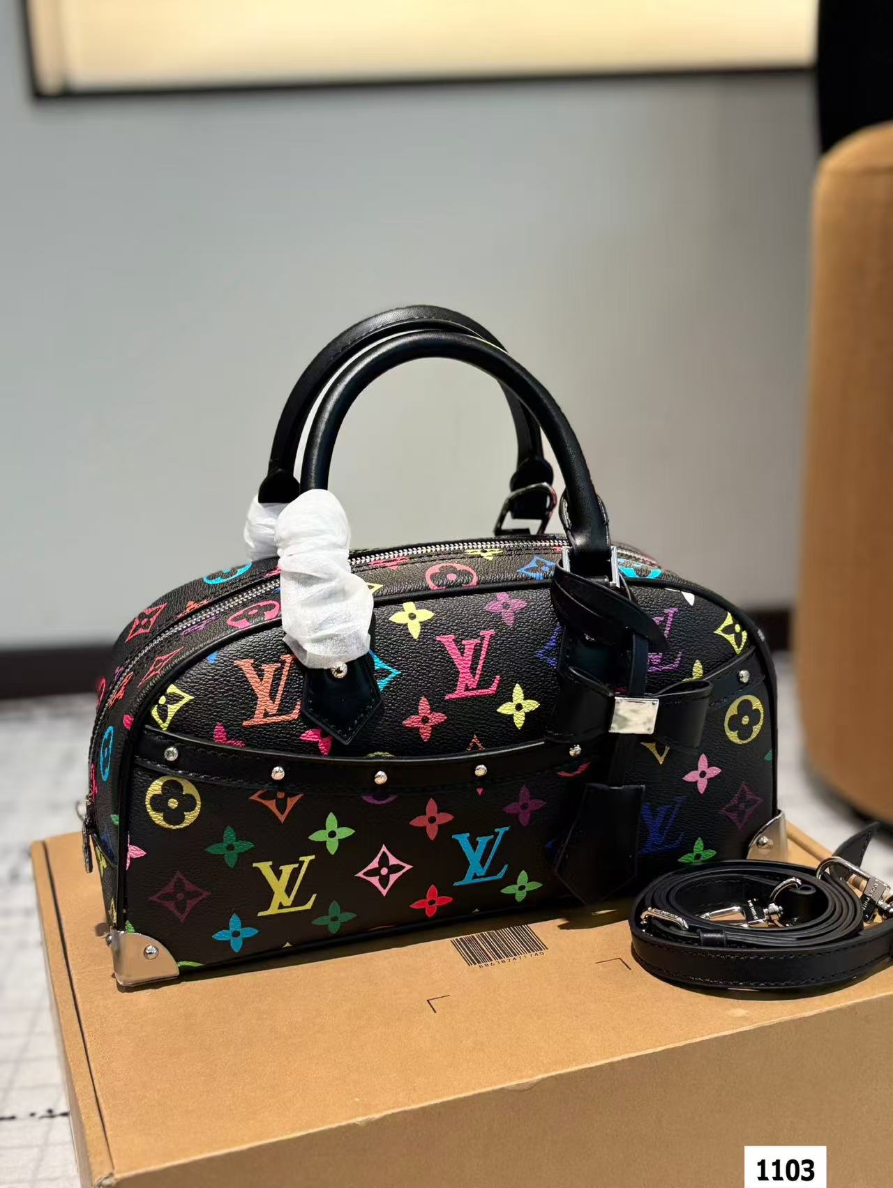 LV multi-colored pillow bag - cnluxepick