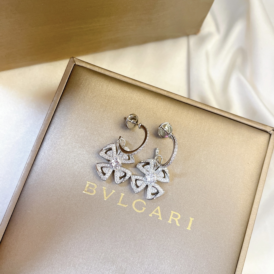 Bulgari Blooming Collection Four-Leaf Clover Earrings - cnluxepick