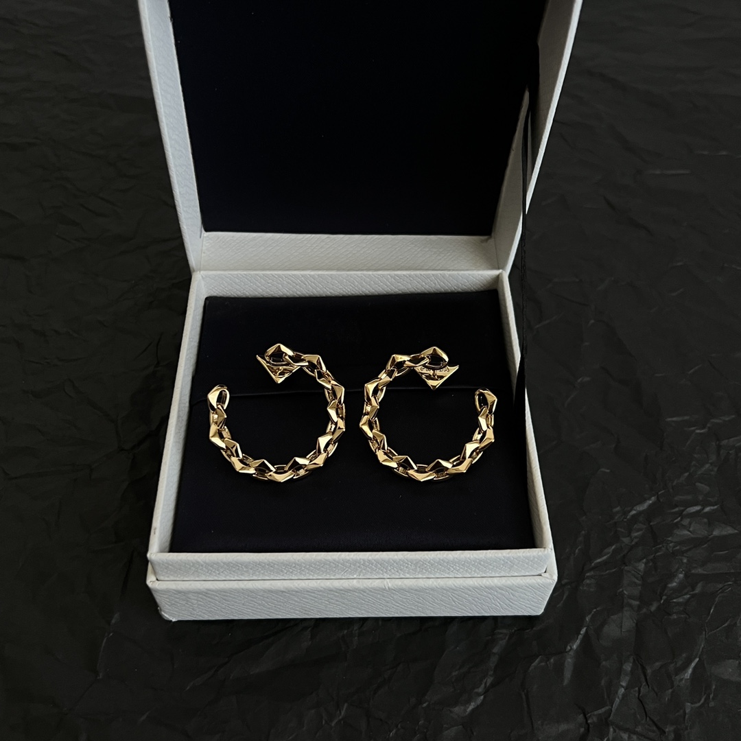 Prada Triangle Stud Earrings - cnluxepick