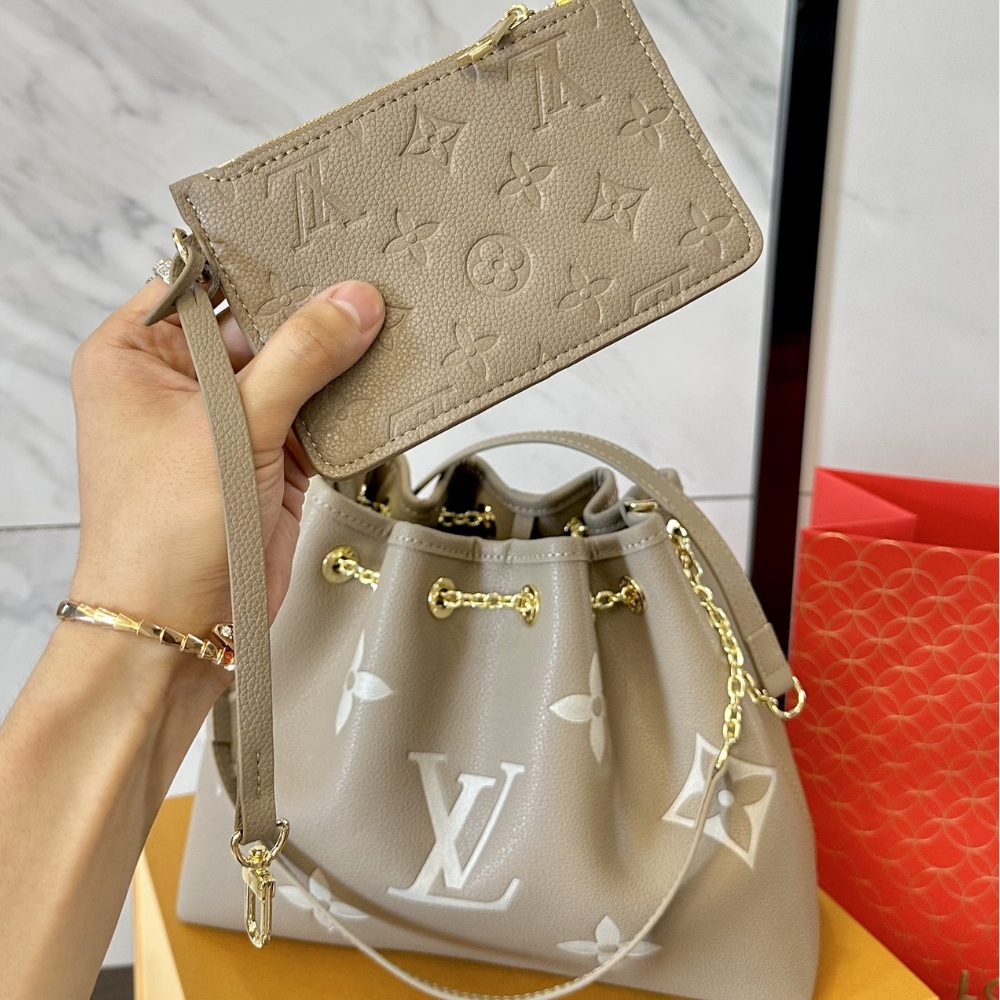 Louis Vuitton Summer Bundle Bag Tourterelle Grey 28Cm M25453