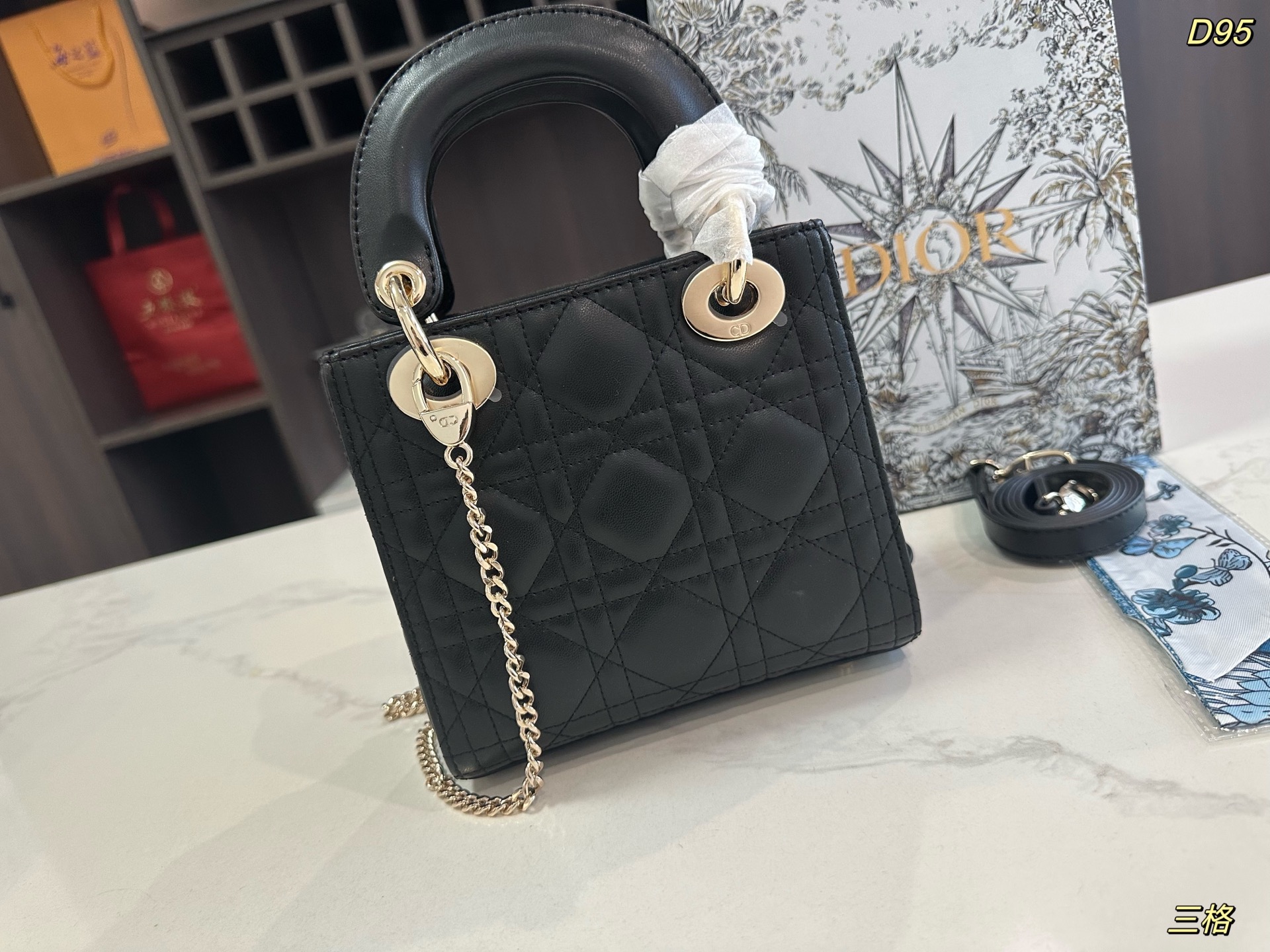 Dior lady D-lite bag - cnluxepick