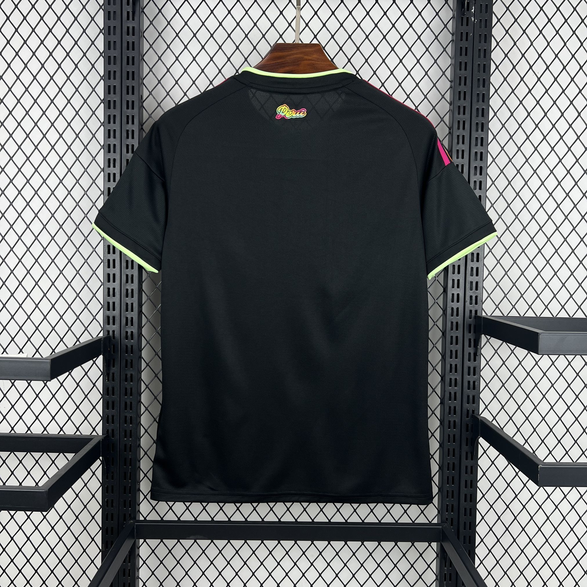 Pérou maillot foot extérieur 2026 2027€14.99