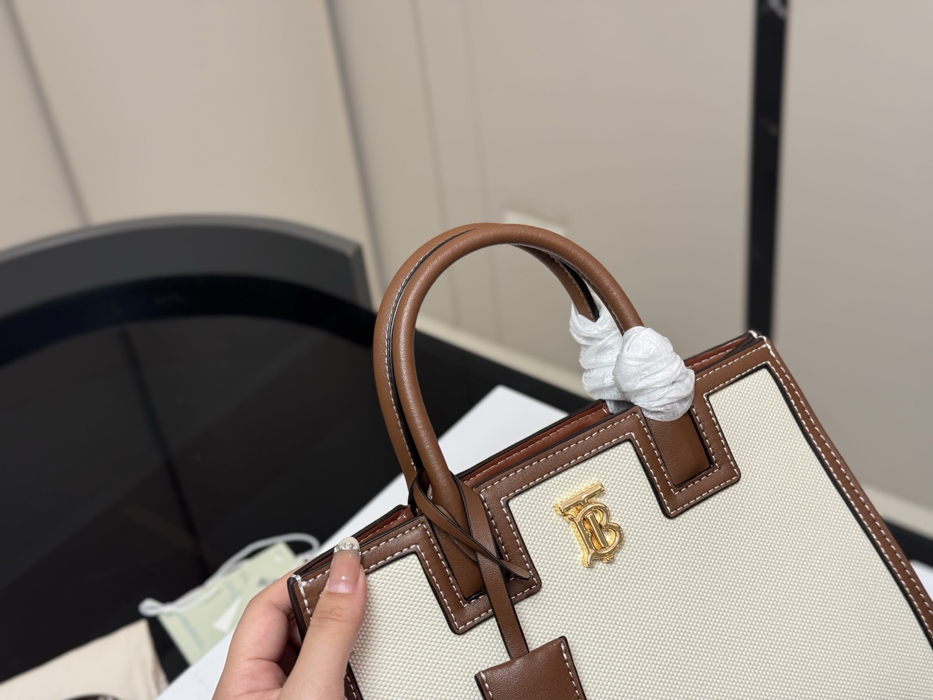 Burberry Frances canvas and leather bag - cnluxepick