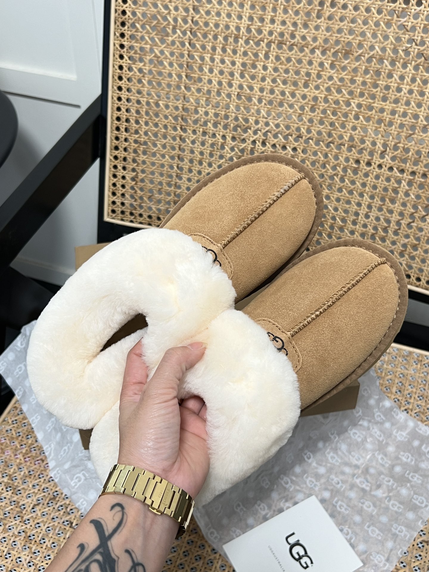 UGG Tartz Thick-Sole Winter Fur Boots - cnluxepick